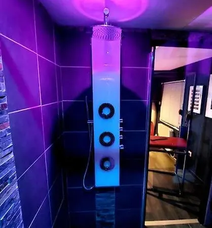 Plaisir Extreme Apartment Roanne